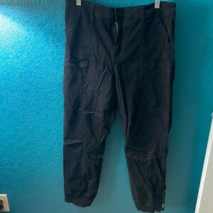 Black Kut from the Kloth jogger pants, size 16.